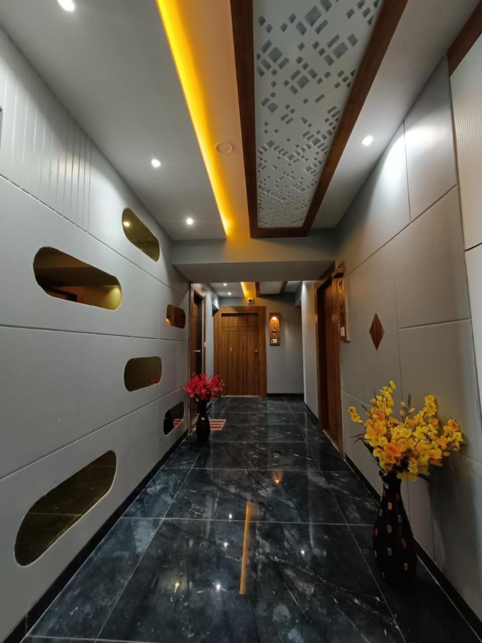 Hotel Rk Icon Ahmedabad Exterior foto